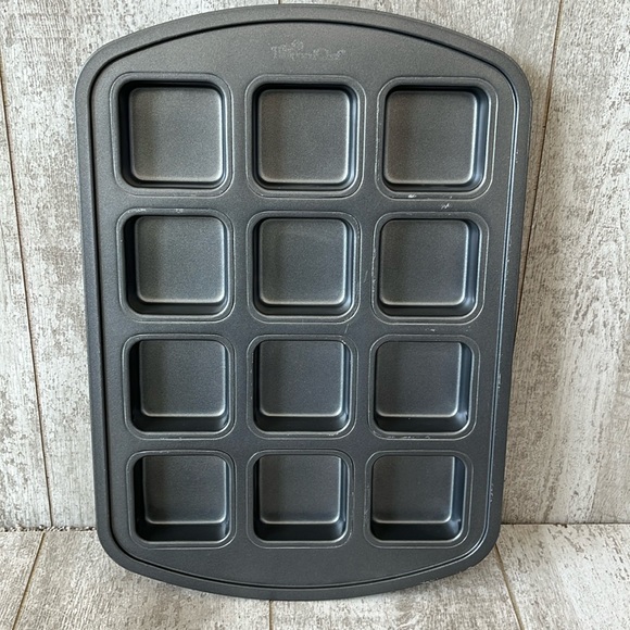 The Pampered Chef Kitchen Pampered Chef Mini Loaf Brownie Baking